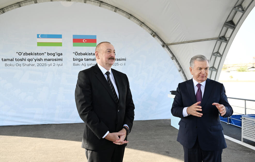 Президент Ильхам Алиев и Президент Шавкат Мирзиёев заложили фундамент парка "Узбекистан" в Баку