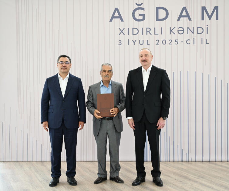 Prezident İlham Əliyev və Prezident Sadır Japarov Ağdam rayonunun Xıdırlı kəndinin 1-ci mərhələsinin açılışında iştirak ediblər