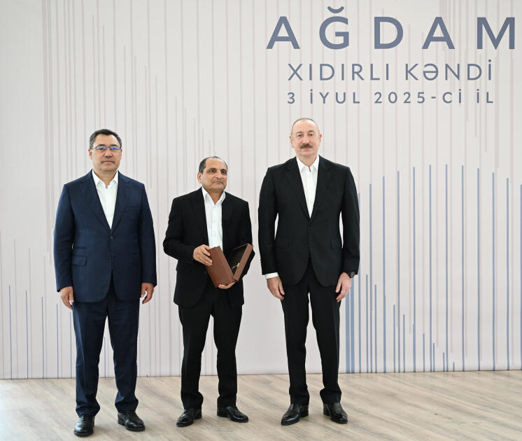 Prezident İlham Əliyev və Prezident Sadır Japarov Ağdam rayonunun Xıdırlı kəndinin 1-ci mərhələsinin açılışında iştirak ediblər