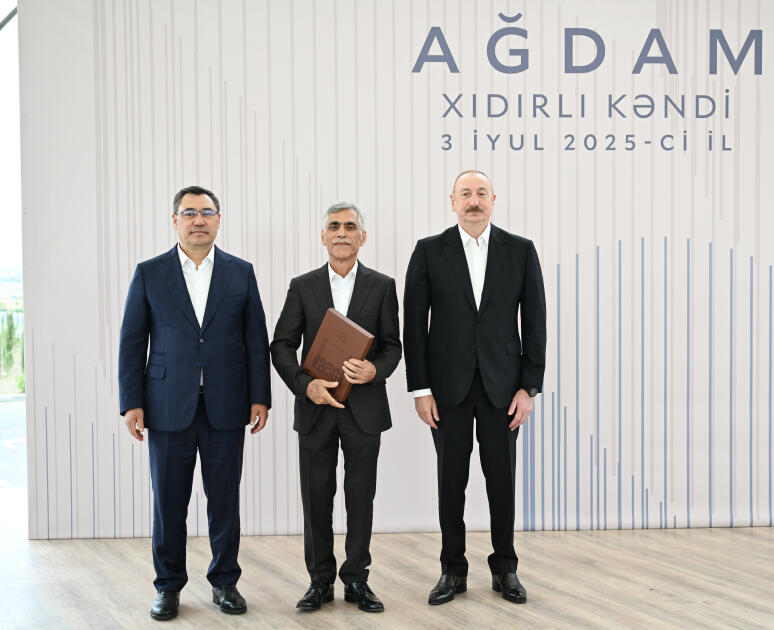 Prezident İlham Əliyev və Prezident Sadır Japarov Ağdam rayonunun Xıdırlı kəndinin 1-ci mərhələsinin açılışında iştirak ediblər