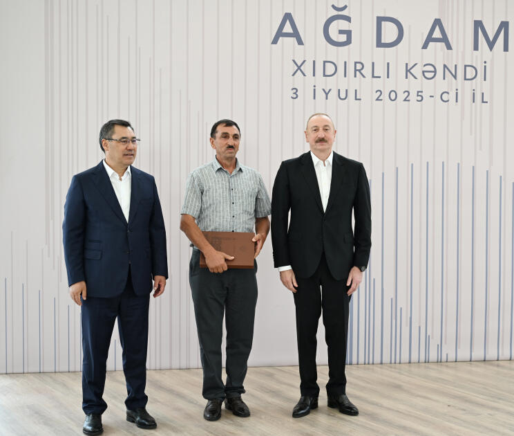 Prezident İlham Əliyev və Prezident Sadır Japarov Ağdam rayonunun Xıdırlı kəndinin 1-ci mərhələsinin açılışında iştirak ediblər