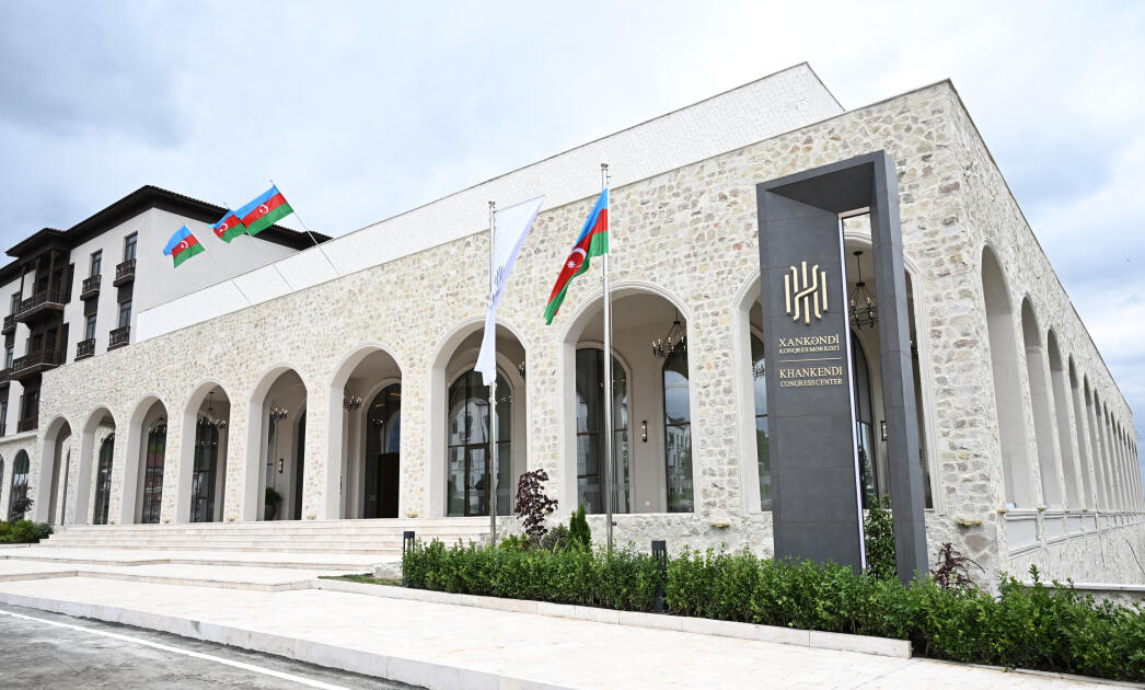 Президент Ильхам Алиев принял участие в открытии Ханкендинского Конгресс-центра
