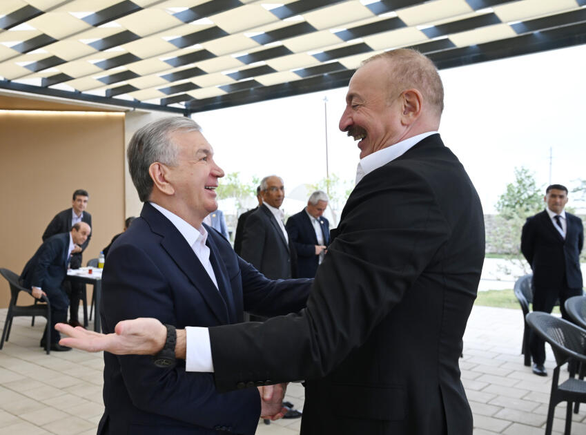 Prezident İlham Əliyev və ECO-nun 17-ci Zirvə görüşünün iştirakçıları Ağdamdakı “İmarət” Kompleksində Qarabağ atlarının “Zəfər” şousunu izləyiblər