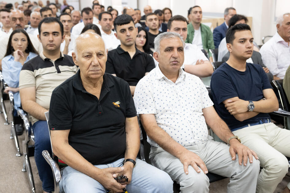 Ermənistan silahlı qüvvələrinin əsir və girov götürdükləri azərbaycanlılara verdiyi işgəncələrlə bağlı məhkəmədə ifadələr dinlənilib