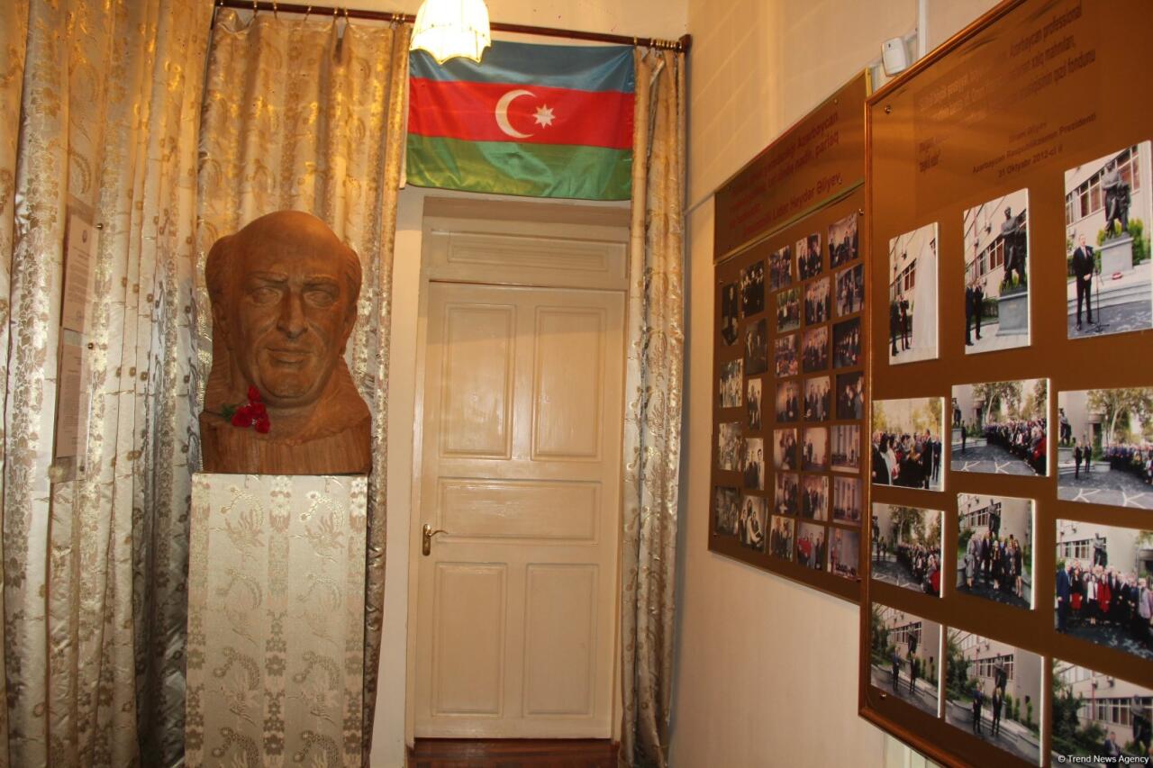 Здесь в Баку как будто остановилось время и оно прекрасно...