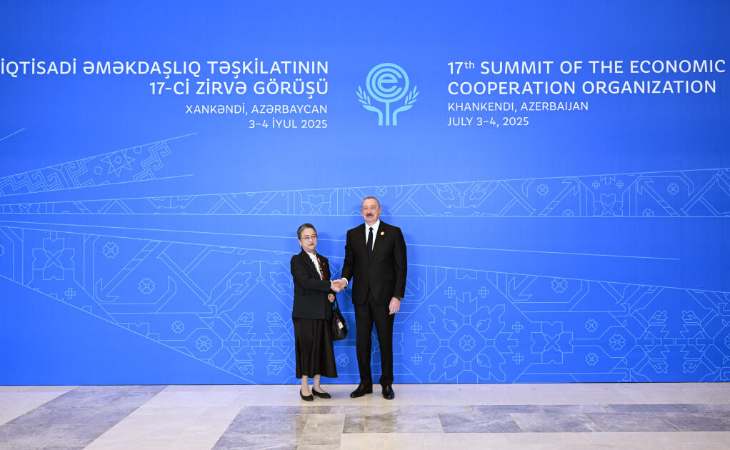 Prezident İlham Əliyev Xankəndi şəhərində İqtisadi Əməkdaşlıq Təşkilatının 17-ci Zirvə görüşündə çıxış edib