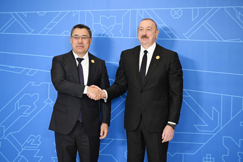Prezident İlham Əliyev Xankəndi şəhərində İqtisadi Əməkdaşlıq Təşkilatının 17-ci Zirvə görüşündə çıxış edib