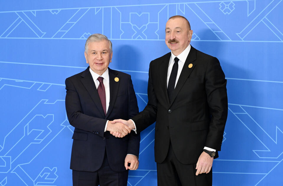 Prezident İlham Əliyev Xankəndi şəhərində İqtisadi Əməkdaşlıq Təşkilatının 17-ci Zirvə görüşündə çıxış edib