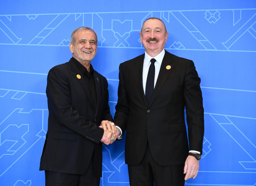 Prezident İlham Əliyev Xankəndi şəhərində İqtisadi Əməkdaşlıq Təşkilatının 17-ci Zirvə görüşündə çıxış edib