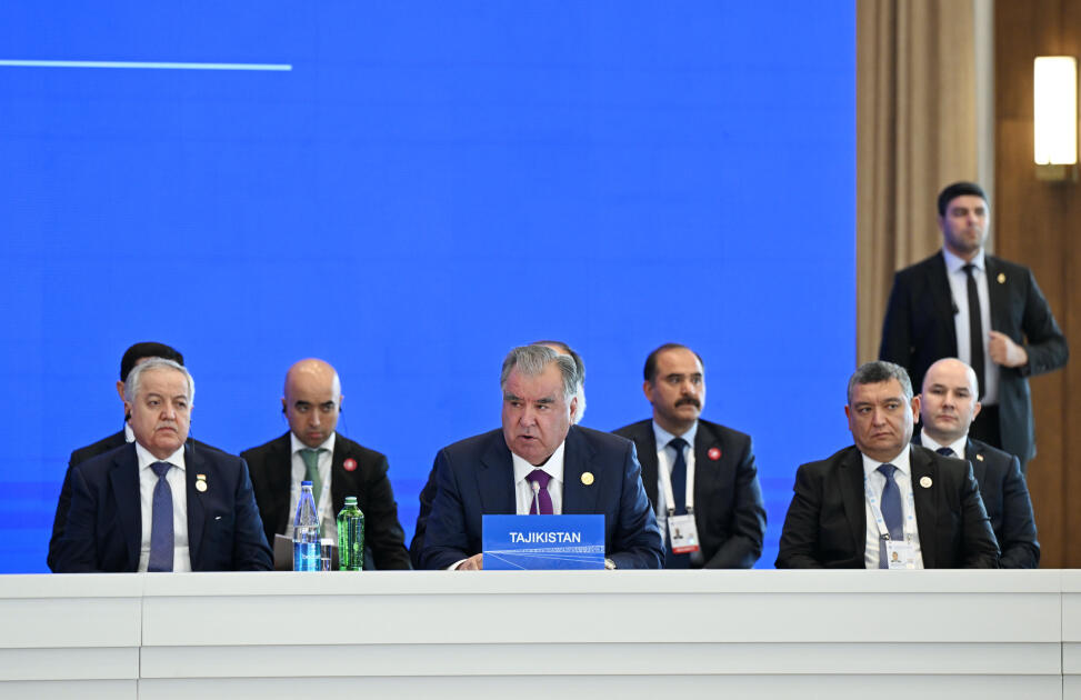 Prezident İlham Əliyev Xankəndi şəhərində İqtisadi Əməkdaşlıq Təşkilatının 17-ci Zirvə görüşündə çıxış edib