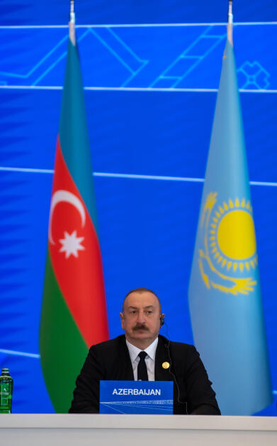 Президент Ильхам Алиев выступил на 17-м саммите ОЭС в Ханкенди