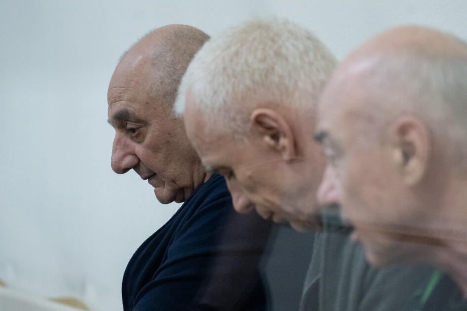 Ermənistan silahlı qüvvələrinin Kəlbəcərdə dinc əhalini, uşaqları atəşə tutması ilə bağlı zərərçəkmiş şəxslər məhkəmədə ifadə veriblər