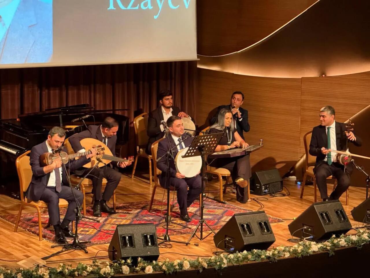 Вечер памяти Ислама Рзаева прошёл в рамках проекта «Unudulmayanlar»