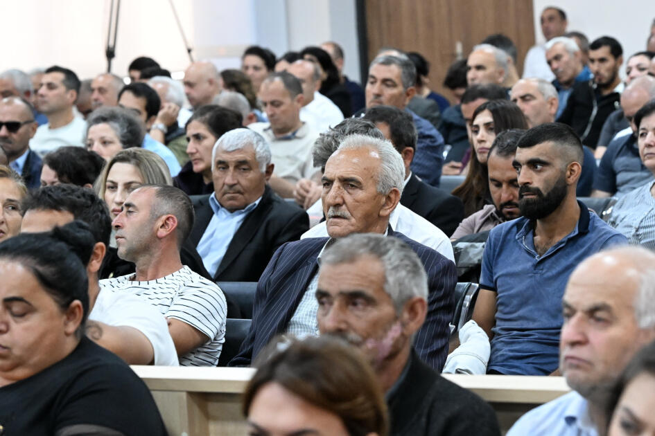 Ermənistan silahlı qüvvələrinin Azərbaycan ərazilərini işğal etməsi nəticəsində zərər çəkmiş şəxslər məhkəmədə ifadə veriblər