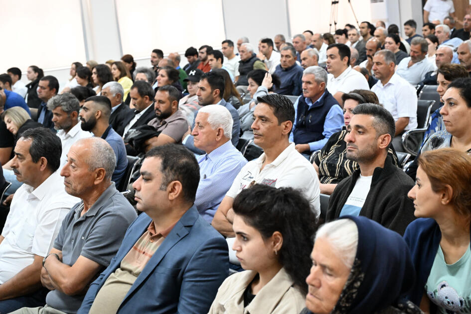 Ermənistan silahlı qüvvələrinin Azərbaycan ərazilərini işğal etməsi nəticəsində zərər çəkmiş şəxslər məhkəmədə ifadə veriblər