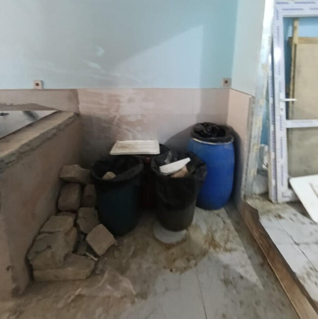 Bakıda məşhur bazarda yararsız balıqlar satırlarmış