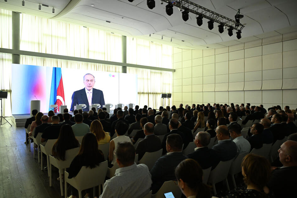 Проходит конференция на тему «Роль общенационального лидера Гейдара Алиева в развитии медиа»