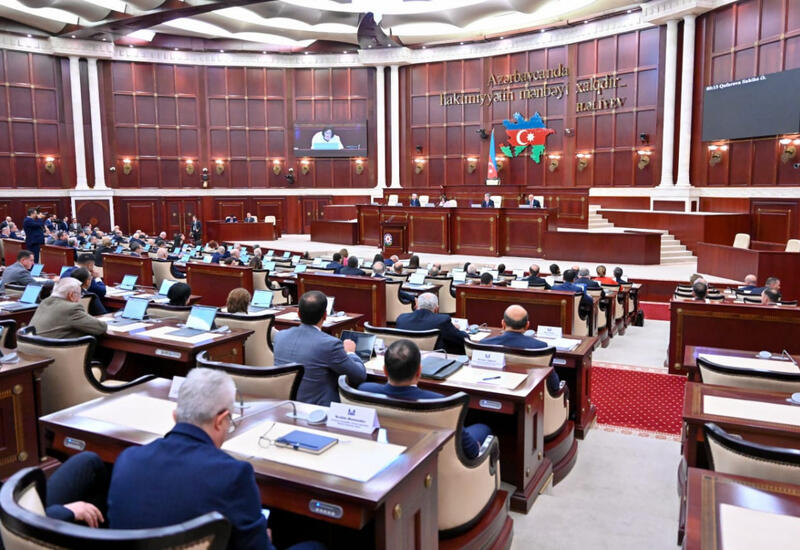 Milli Məclisin növbəti iclası başladı