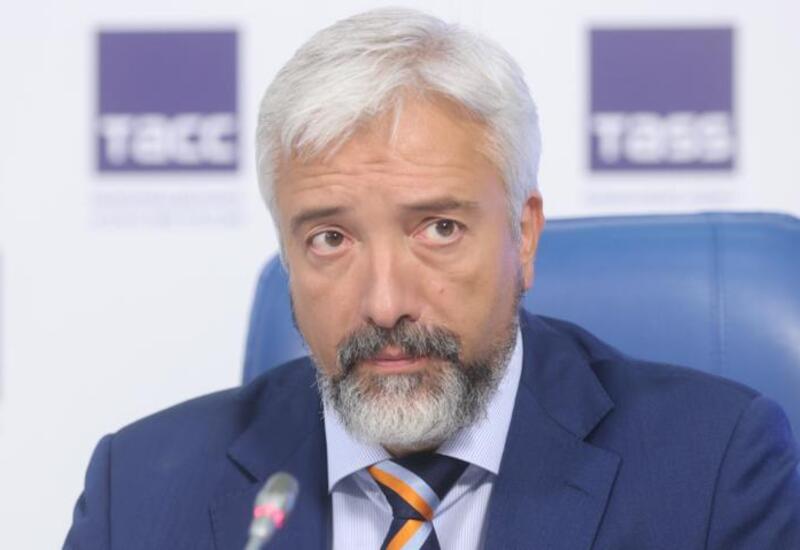 То ли дурак, то ли провокатор.