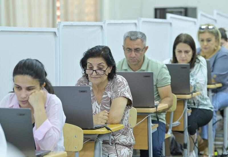 Названо количество учителей, успешно прошедших сертификацию по иностранным языкам в Азербайджане