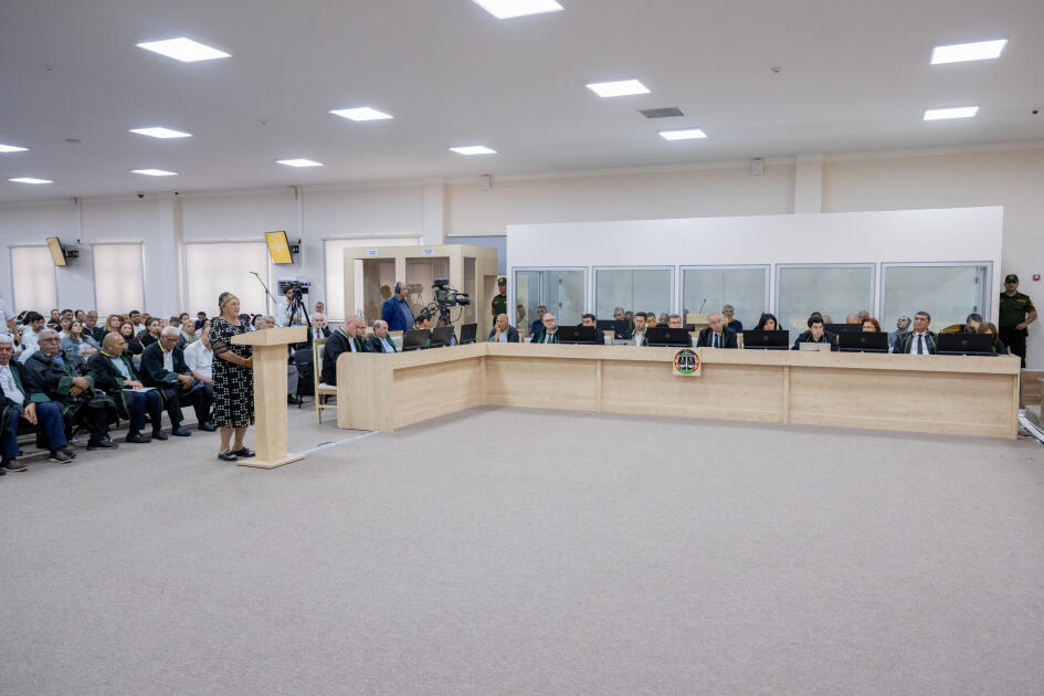 В Баку продолжился суд над лицами, обвиняемыми в совершении многочисленных преступлений против азербайджанского народа