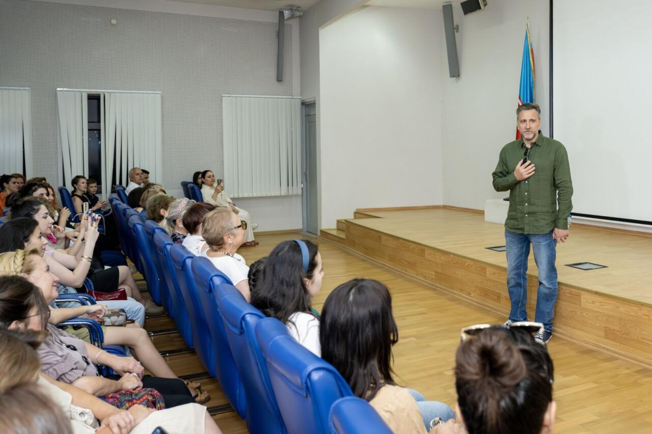 В Национальном музее искусств прошёл вечер кино и реставрационного искусства