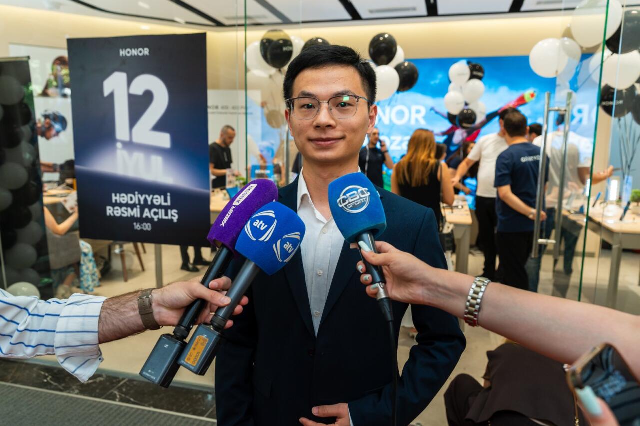 HONOR открывает первый фирменный магазин в Азербайджане