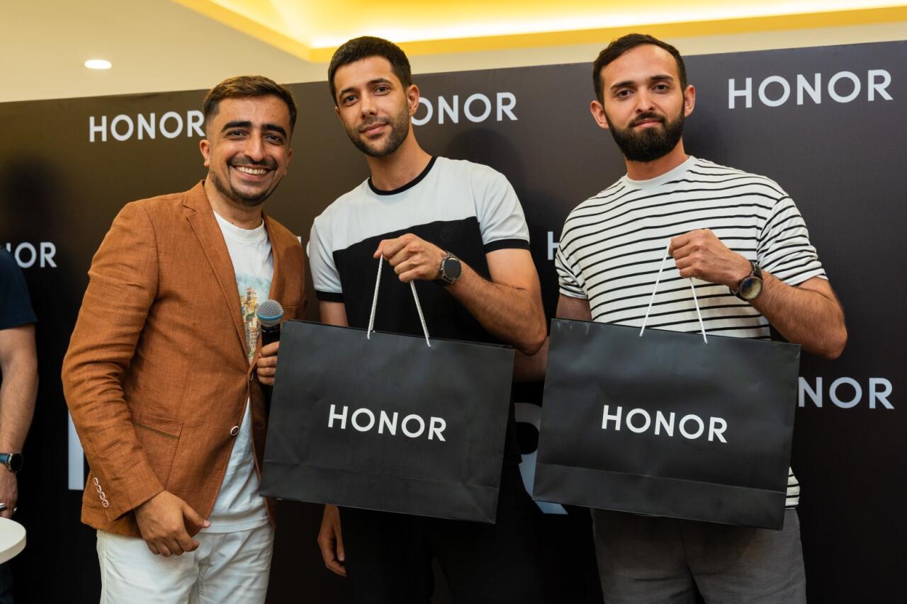 HONOR открывает первый фирменный магазин в Азербайджане