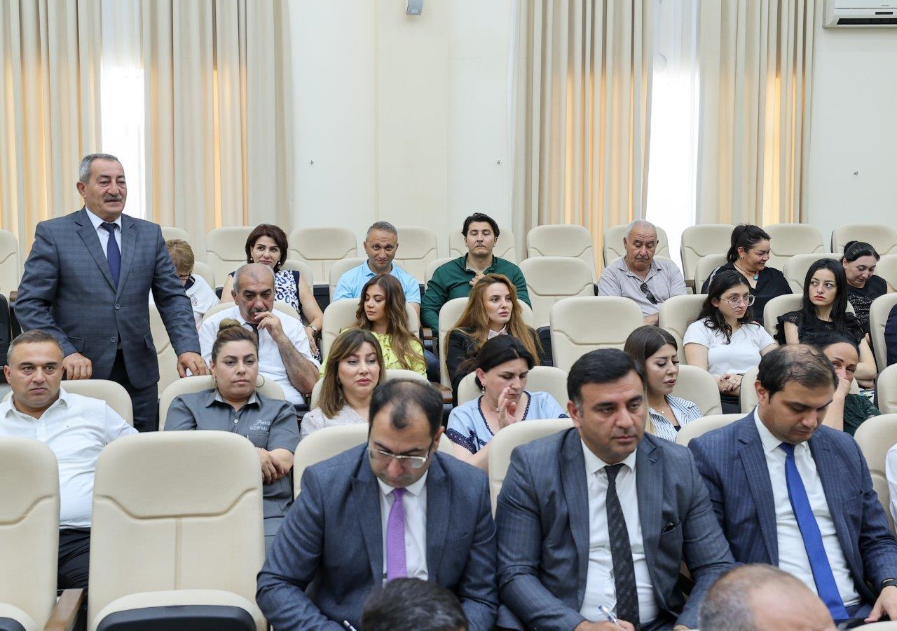 Pirallahı rayonunda sahibkarlarla görüş keçirilib