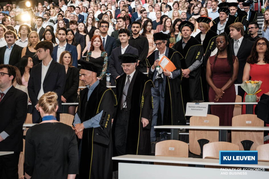 KU Leuven Universitetini 20 yaşlı azərbaycanlı gənc fərqlənmə diplomu ilə bitirib