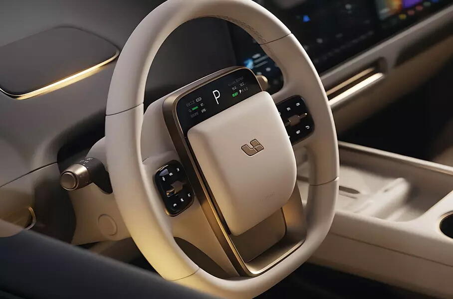 Раскрыт салон электрокроссовера Li Auto i8