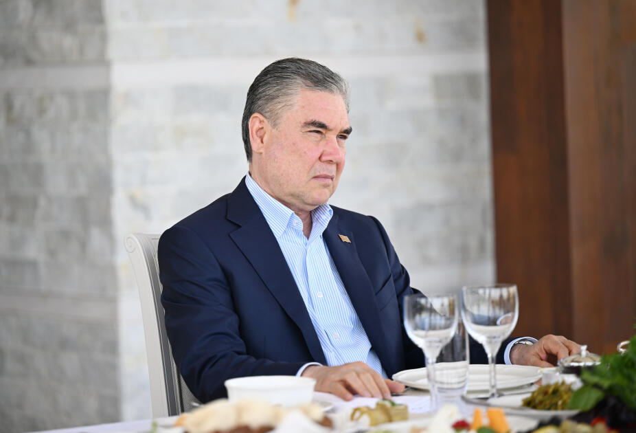 Prezident İlham Əliyev və Qurbanqulu Berdiməhəmmədov Şuşada birgə nahar ediblər