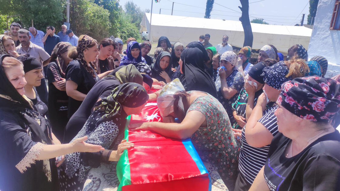 Otuz bir il əvvəl şəhidlik zirvəsinə ucalan döyüşçü Xaçmazda dəfn olunub