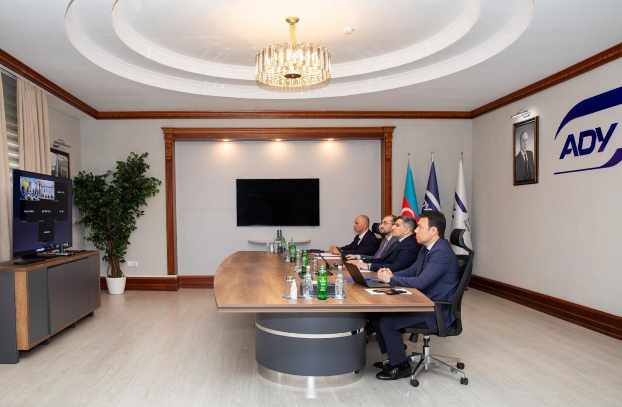 Азербайджан и Пакистан обсудили перспективы сотрудничества в ж/д сфере