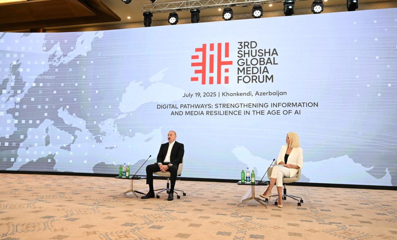 В Ханкенди состоялась встреча Президента Ильхама Алиева с участниками III Шушинского Глобального медиафорума