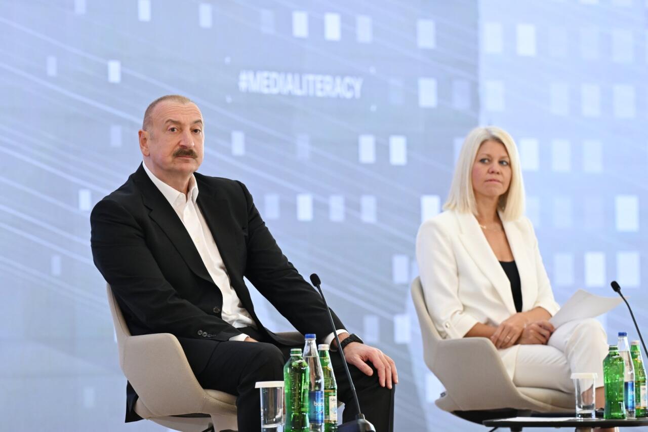 В Ханкенди состоялась встреча Президента Ильхама Алиева с участниками III Шушинского Глобального медиафорума
