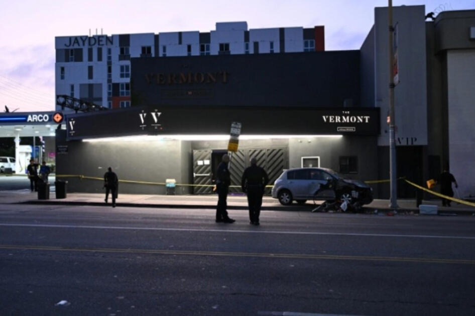 ABŞ-da avtomobil izdihama çırpılıb, yaralılar var