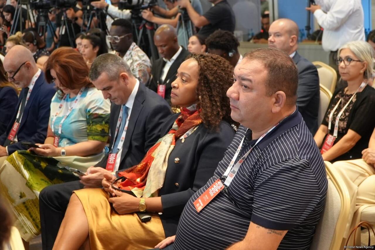 3-cü Şuşa Qlobal Media Forumu işinə davam edir