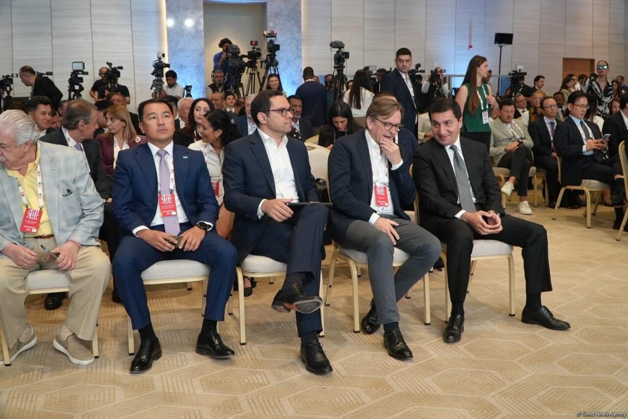 3-cü Şuşa Qlobal Media Forumu işinə davam edir