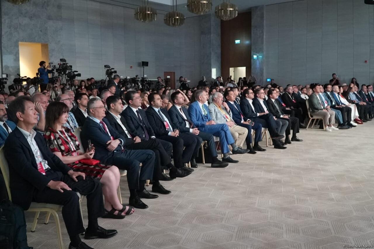 3-cü Şuşa Qlobal Media Forumu işinə davam edir