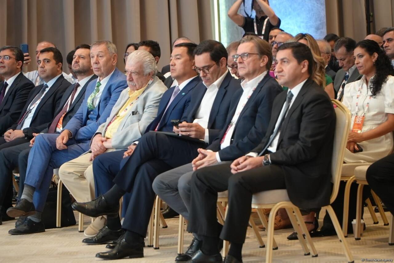 3-cü Şuşa Qlobal Media Forumu işinə davam edir
