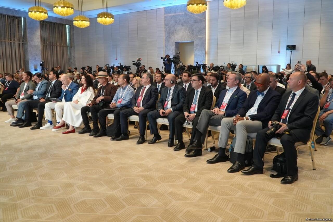 3-cü Şuşa Qlobal Media Forumu işinə davam edir