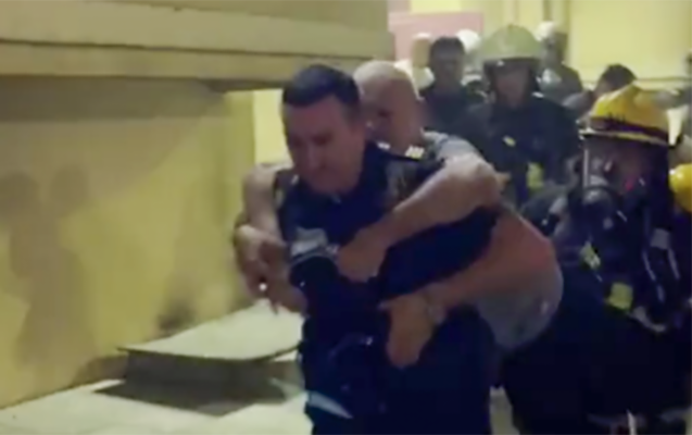 V Sumqayitu požar v bloku, zastrupljenih 33 ljudi