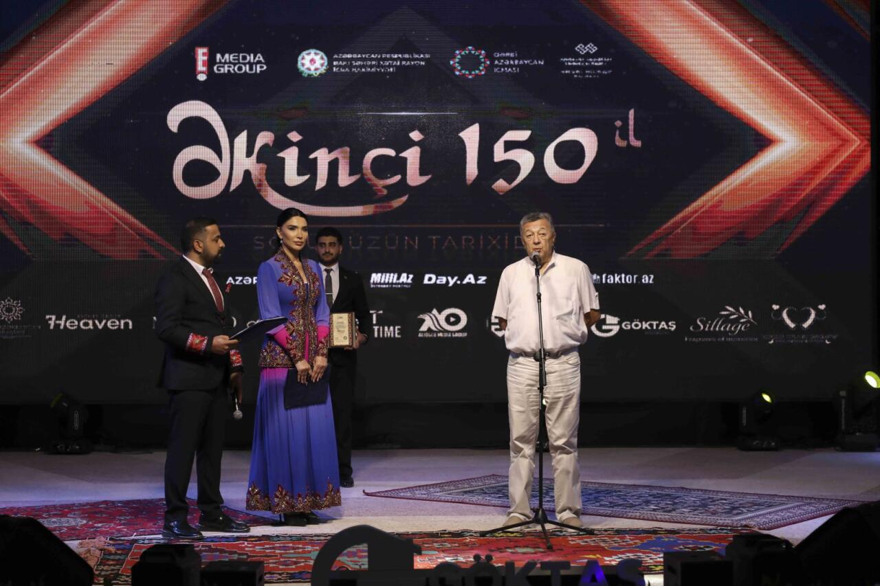 Состоялось мероприятие на темы "Экинчи - 150 лет: Слово нашей истории" и "Ковры расскажут историю Западного Азербайджана"