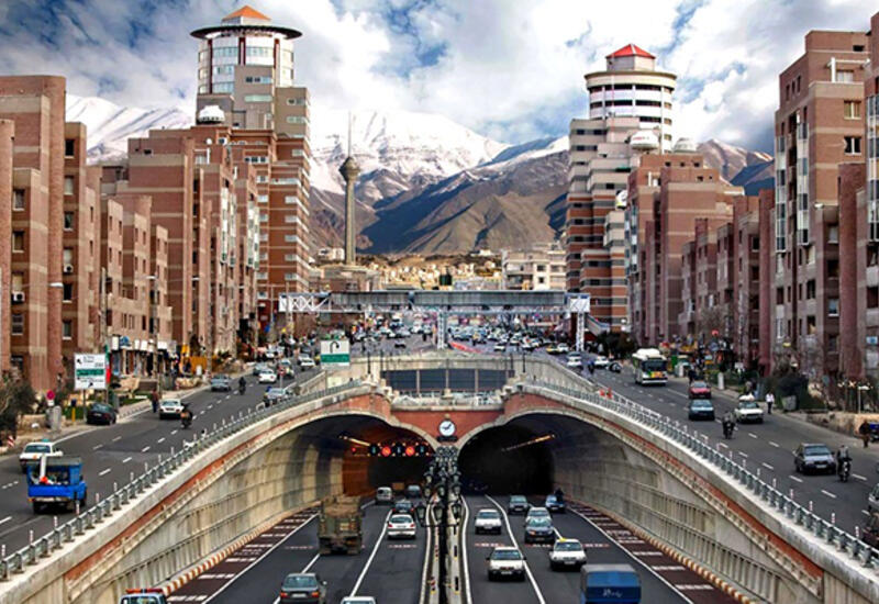 Tehranda isti havaya görə birgünlük tətil elan olundu