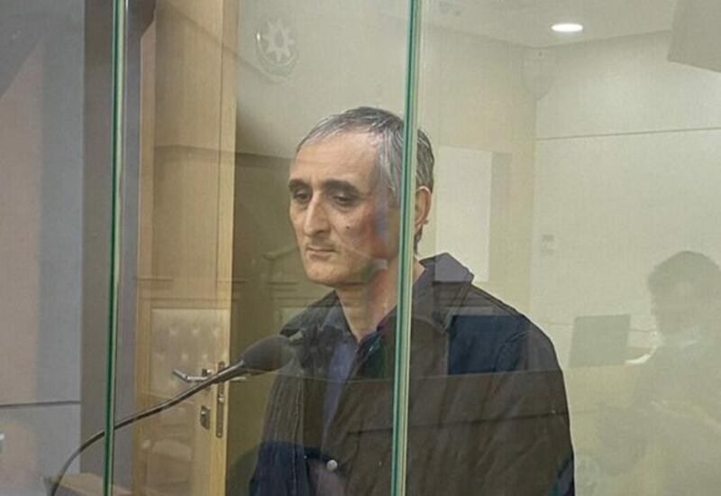 İlkin son qapını döydü