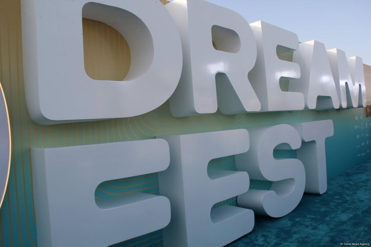 Под летним небом Каспия в Баку стартовал Dream Fest 2025