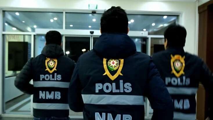 V Abşeronu aretirali domnevna preprodajalca drog