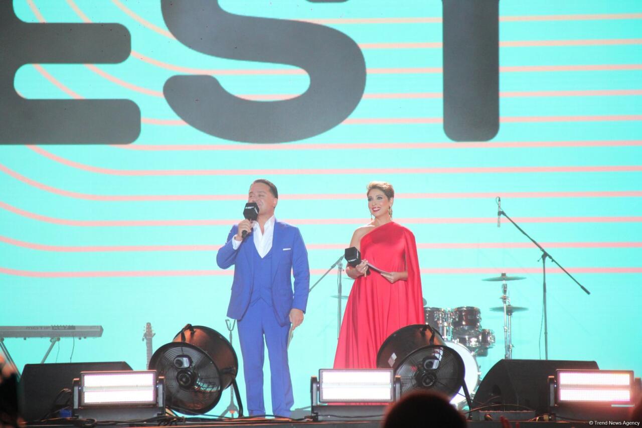 В Баку состоялось феерическое открытие Dream Fest