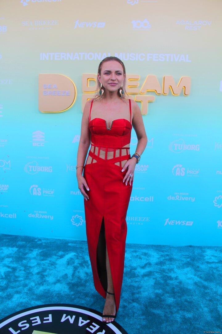 Бирюзовая магия на берегу Каспия: второй день Dream Fest 2025 в Баку